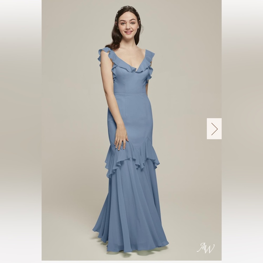 Chic Ruffled Maxi Dress in Soft Blue